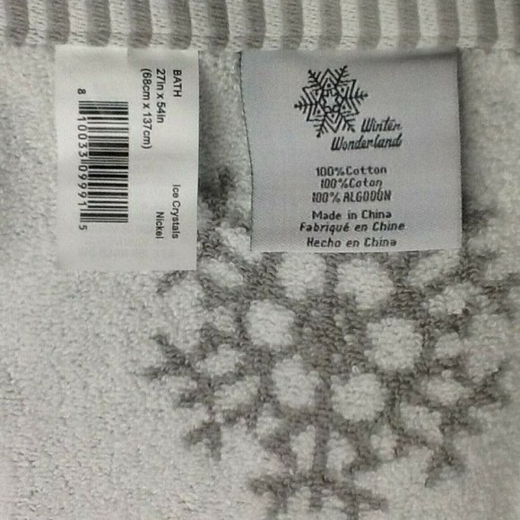 3 new Winter Wonderland 100% Cotton 27x54" BATH Towels - GRAY & WHITE SNOWFLAKES - Picture 5 of 6